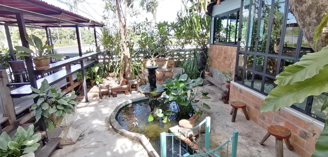 Sun Smile Hostel Ubon Ratchathani Exterior photo